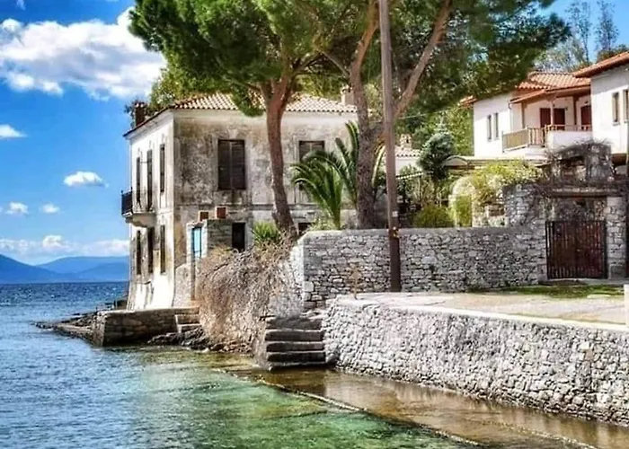 Eleni's Blue House By Kato Gatzea דירה וולוס