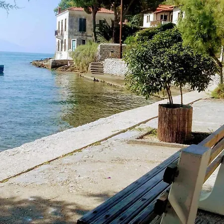 Eleni's Blue House By Kato Gatzea Apartment Volos