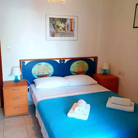 Eleni's Blue House By Kato Gatzea Apartment *