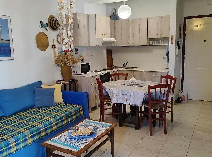 Eleni's Blue House By Kato Gatzea Apartman *