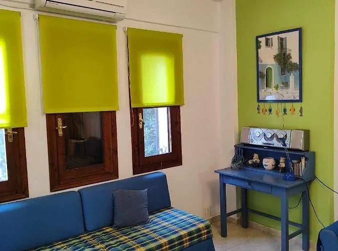 Eleni's Blue House By Kato Gatzea Apartman *