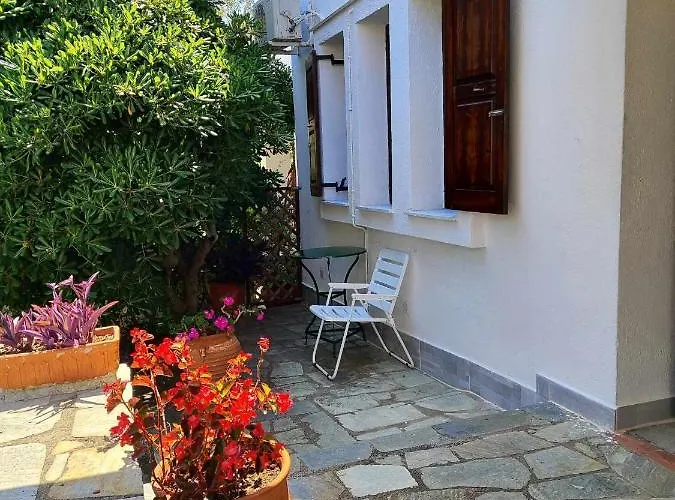 Eleni's Blue House By Kato Gatzea Appartement Volos